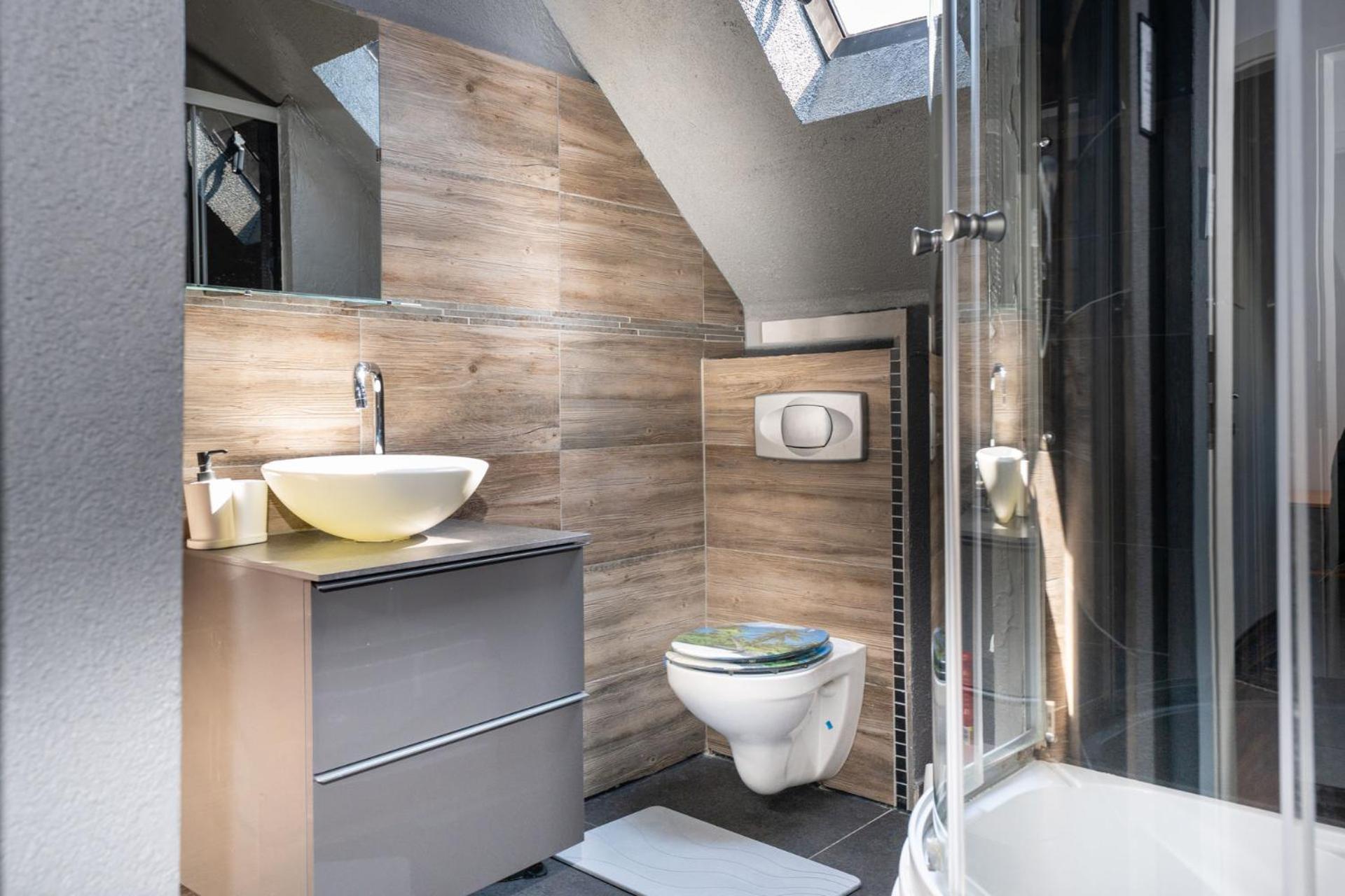 12: Privatzimmer Fuer Reisende Durch Koblenz Κόμπλεντς Εξωτερικό φωτογραφία